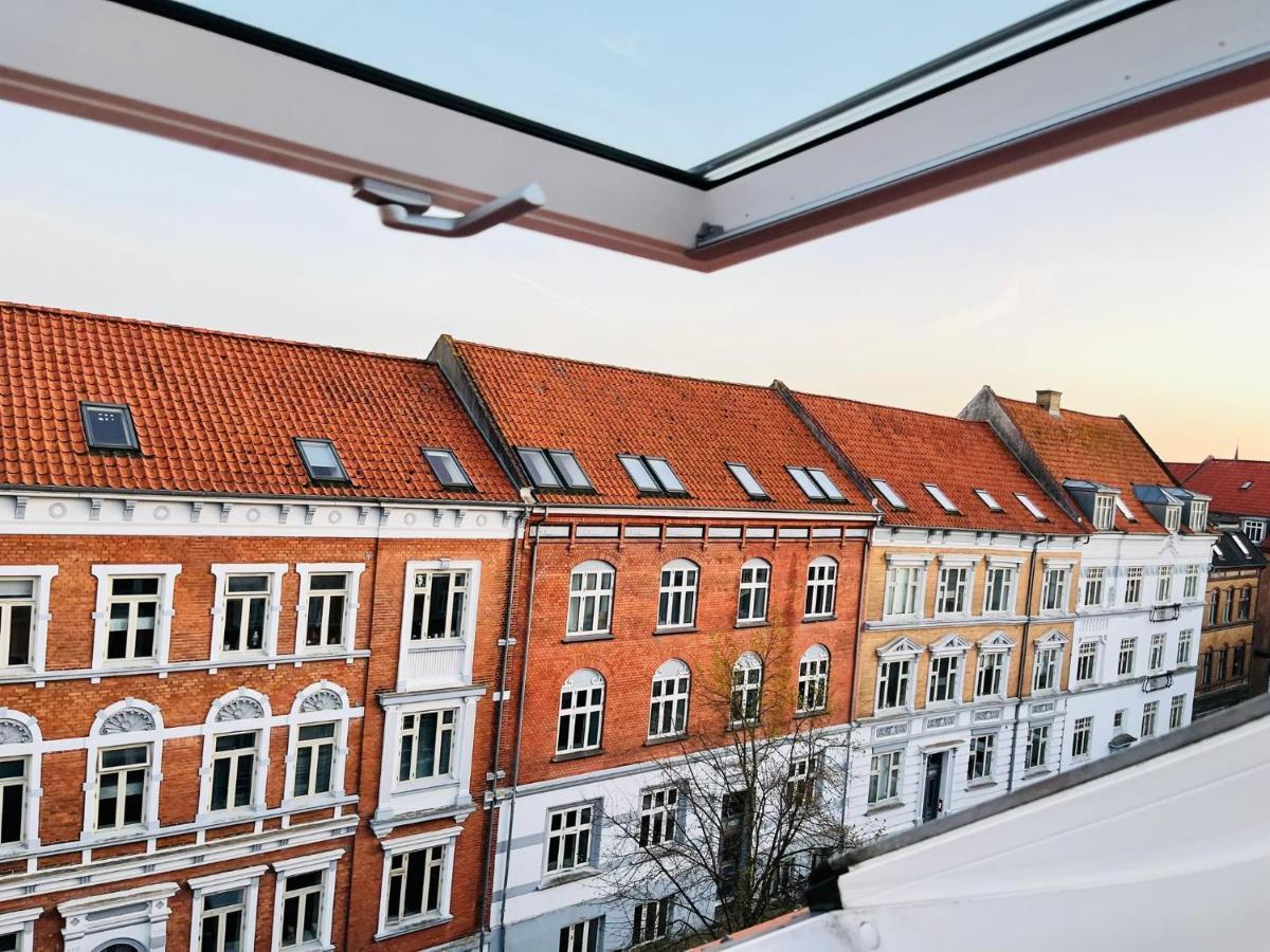 Scandinavian Apartment Hotel - Lunden 1 - Central 3 Bedroom Apartment On Two Floors Horsens Exterior photo